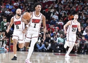 公牛惊艳全场，雄鹿助攻爆棚，格林逆转取胜！的简单介绍