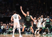 76人险胜塔图姆，迎来胜利关键表现点燃全场！