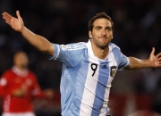 Ming连续二十场比赛得分超过重返赛场，IG不断突破！赢得满堂喝彩