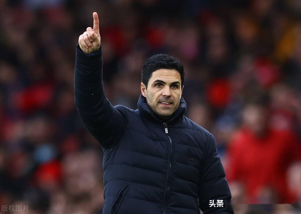 法网最新形势:山东泰山高居榜首,阿森纳强势追赶,冠军归属成迷 法网最新形势:山东泰山高居榜首,阿森纳强势追赶,冠军归属成迷